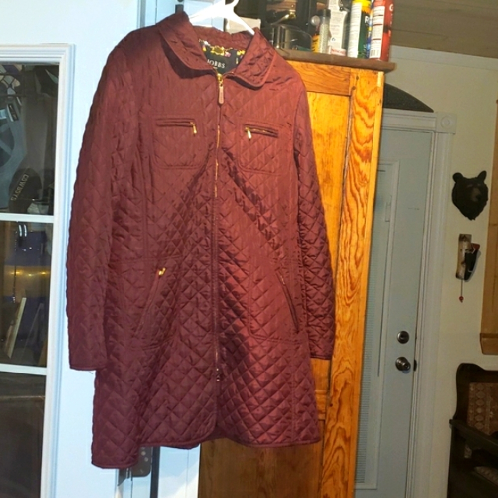 Hobbs of London UK 14/US 12 Quilted High Quality Detailing Coat L:33" EUC Maroon